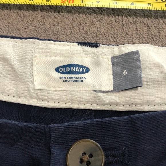 OLD NAVY- NAVY 3’ SHORTS WITH POCKETS SIZE 6 - Picture 3 of 5